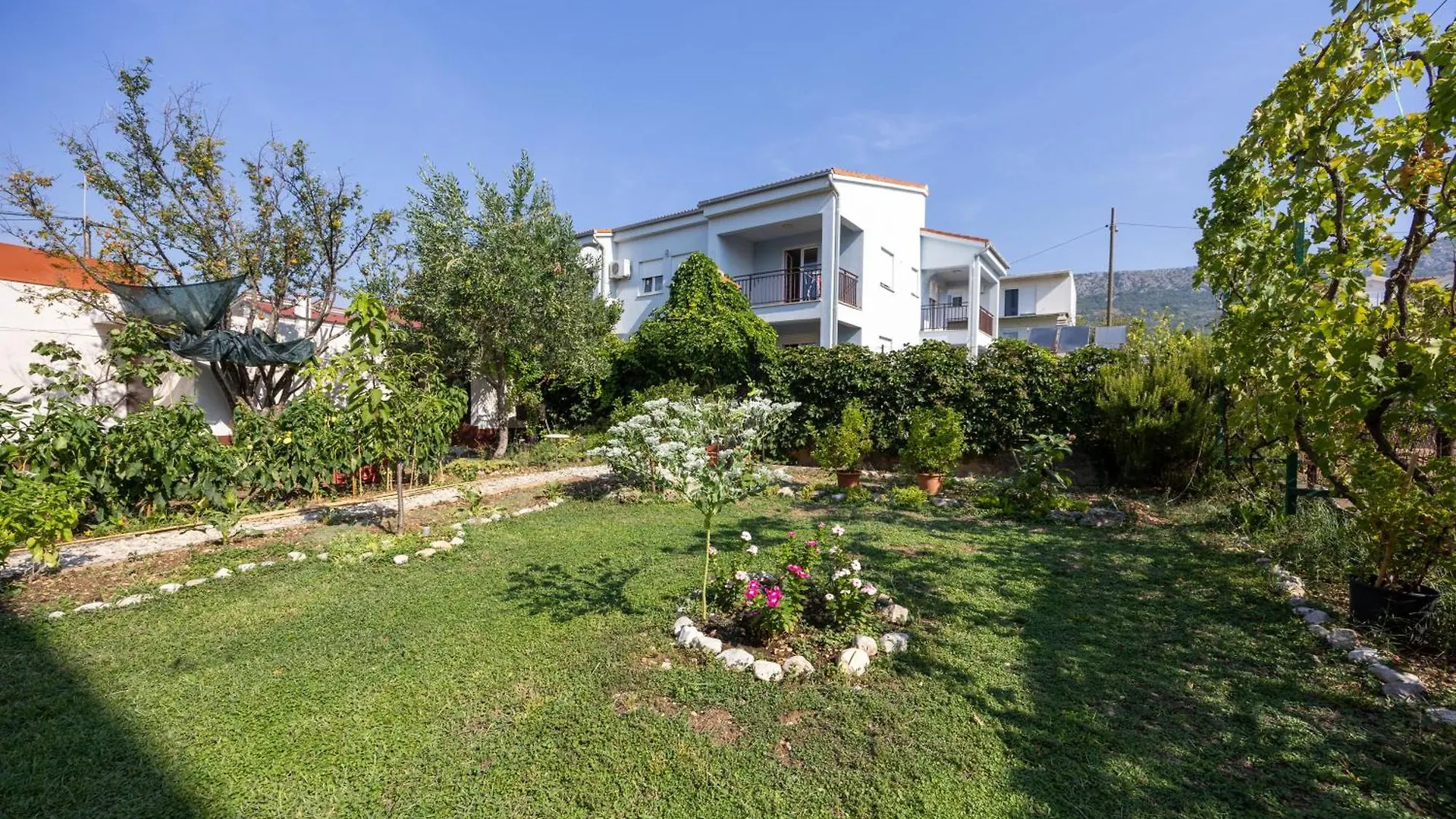 Apartment Apartman Seashell Kastela Croatia